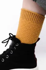 Mısırlı Kadın Koyun Yünü Tekli Soket Çorap Safran