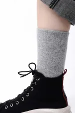 Chaussettes égyptiennes en laine de mouton, maille simple, gris clair