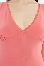 Chemise de nuit longue en maille épaisse à bretelles en viscose égyptienne corail