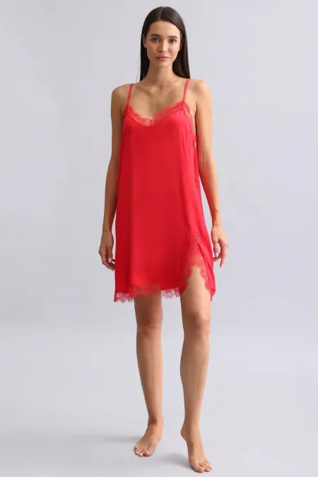 Nuisette courte rouge en satin à col en dentelle pour femme