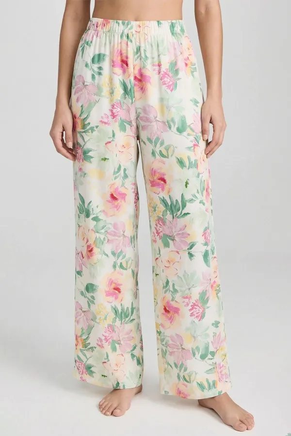 Mısırlı Kadın Dokuma Çiçekli Alt Pijama Çok Renkli