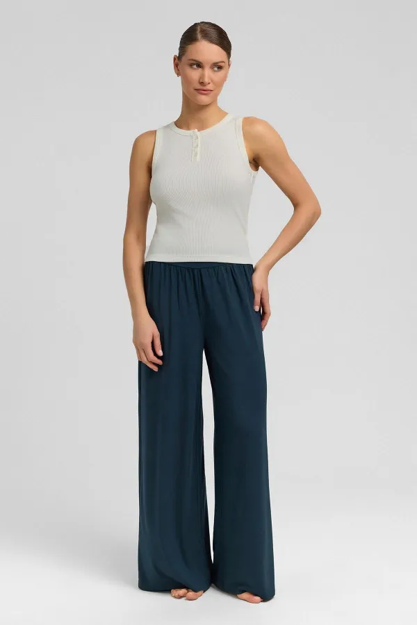 Débardeur en coton égyptien pour femme, à patte de boutonnage sur le devant, écru