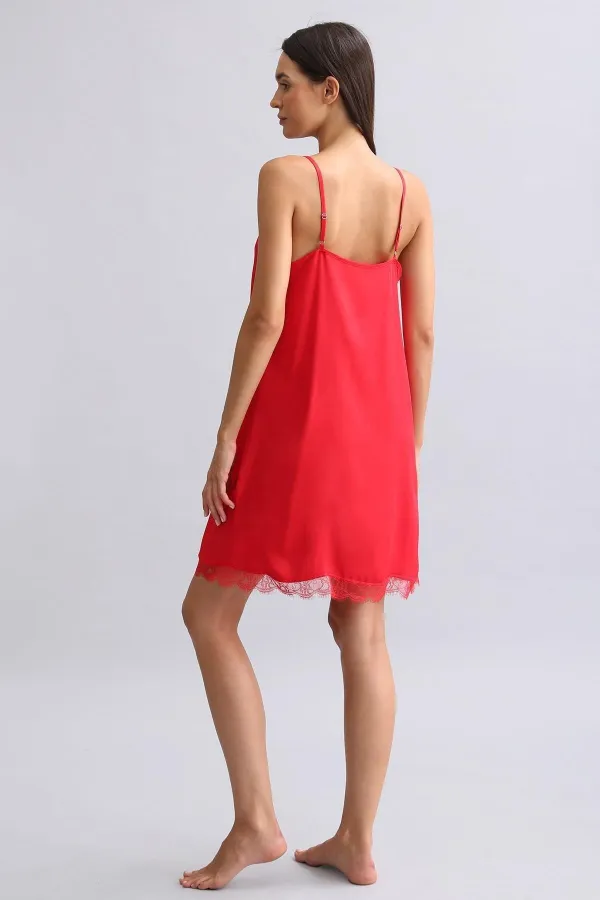 Kadın Dantel Yaka Saten Kısa Gecelik Kırmızı
