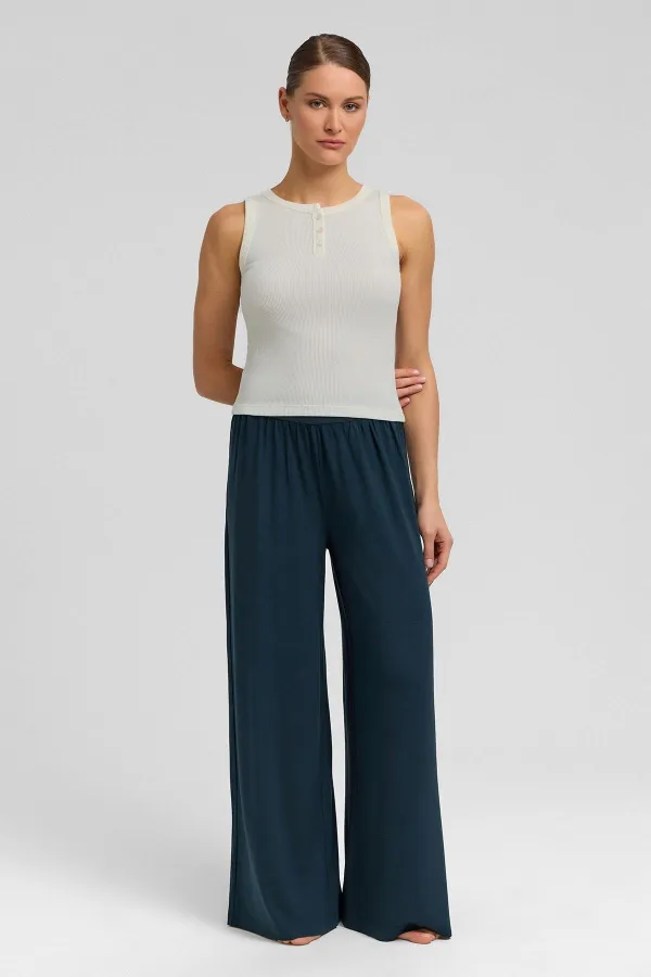 Débardeur en coton égyptien pour femme, à patte de boutonnage sur le devant, écru