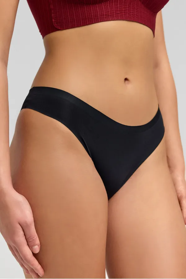 Mısırlı Lazer Kesim Dayanıklı Slip Külot Siyah