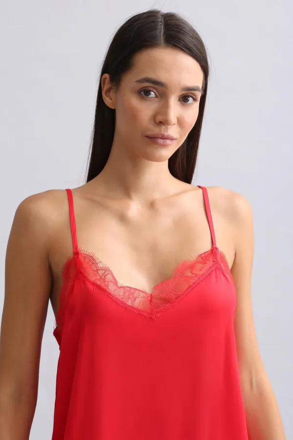Kadın Dantel Yaka Saten Kısa Gecelik Kırmızı