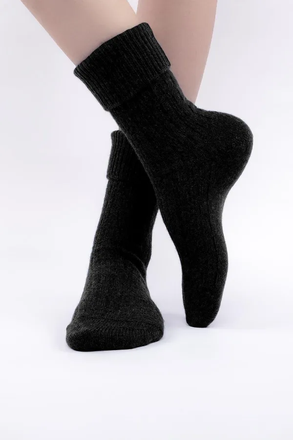 Mısırlı Women's Sheep Wool Single Curved Sock Black