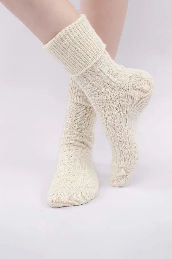 Mısırlı Kadın Koyun Yünü Tekli Kıvrık Soket Çorap Ekru