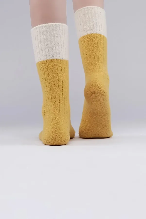 Mısırlı Kadın Soft Peluş Termal Tekli Soket Çorap Sarı