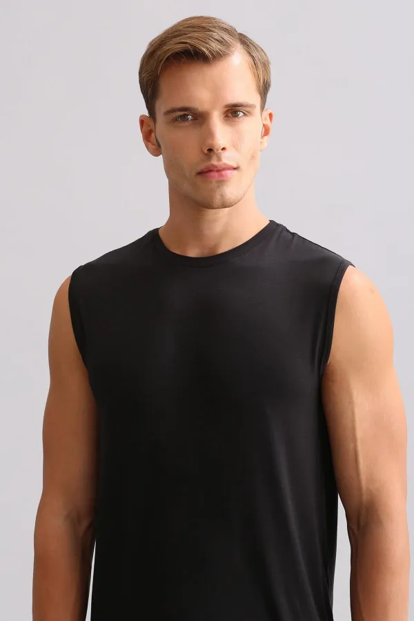 Débardeur/T-shirt de sport noir ZEUS LUXURY en coton biologique égyptien, coupe classique et col rond.