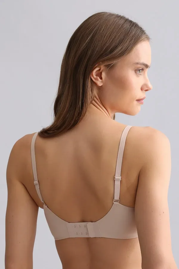 Soutien-gorge fantôme égyptien, peau claire