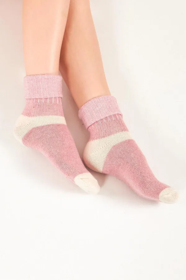 Mısırlı Kadın Alpaka Yünü Kışlık Kıvrık Tekli Soket Çorap Pembe
