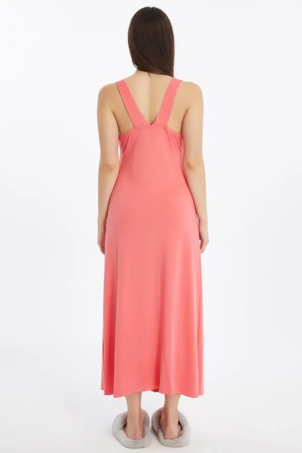 Chemise de nuit longue en maille épaisse à bretelles en viscose égyptienne corail