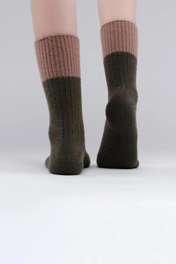 Mısırlı Kadın Soft Peluş Termal Tekli Soket Çorap Haki