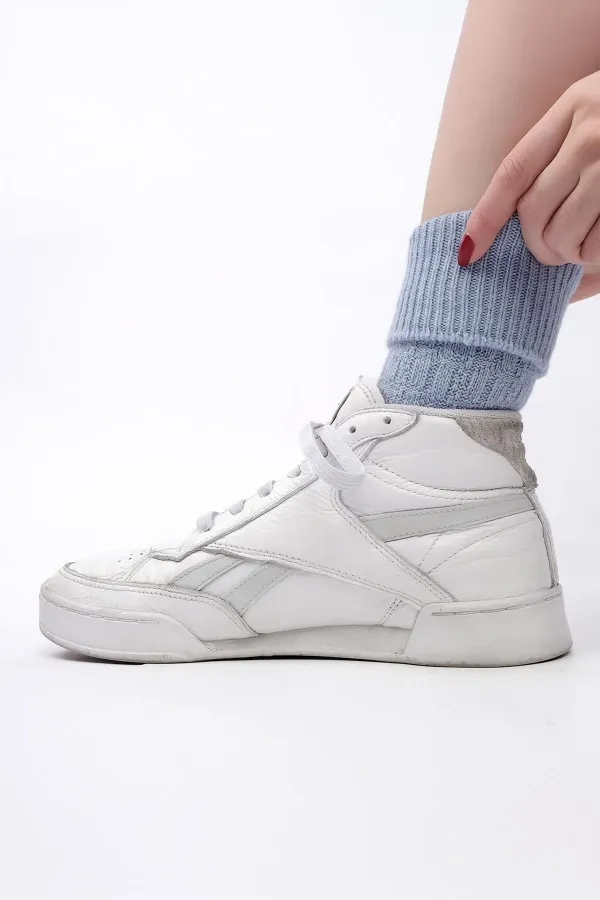 Chaussettes simples incurvées en laine de mouton pour femmes égyptiennes, bleues