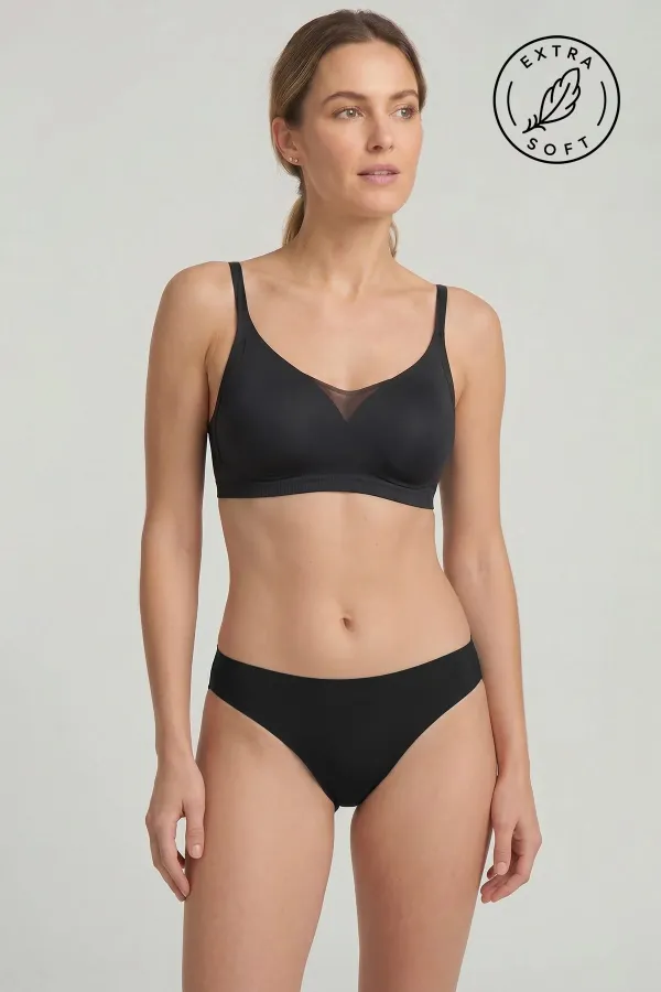 Egyptian Laser Cut Slip Black Egyptian Laser Cut Slip Black