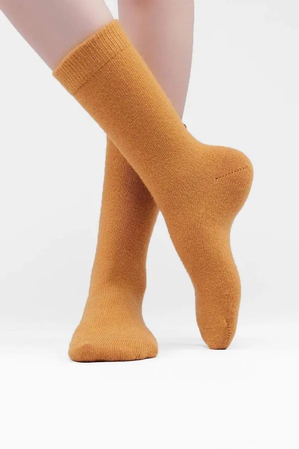 Mısırlı Kadın Kuzu Yünü Tekli Soket Çorap Safran