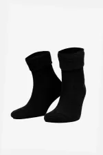 Chaussettes d'hiver douces et moelleuses pour femmes Aytuğ, modèle A 48004 S, noires
