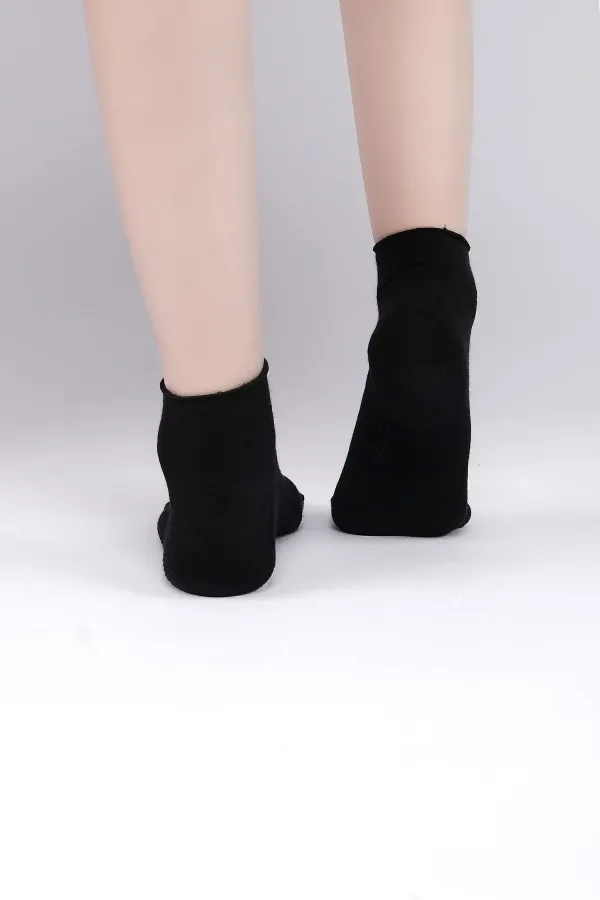 Chaussettes de sport Aytuğ pour femmes, en modal, noires. Chaussettes de sport Aytuğ pour femmes, en modal, noires.