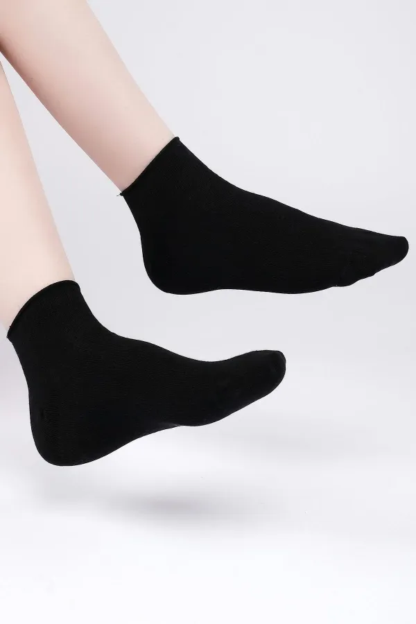Chaussettes de sport Aytuğ pour femmes, en modal, noires. Chaussettes de sport Aytuğ pour femmes, en modal, noires.