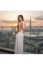 ROBE À COL EN V ET COL NŒUD