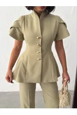 ENSEMBLE DE DÉTAILS À VOLANTS D'ÉPAULE