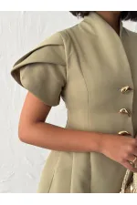 ENSEMBLE DE DÉTAILS À VOLANTS D'ÉPAULE