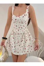 ROBE NUMÉRIQUE À MOTIFS FLORALS ROBE NUMÉRIQUE À MOTIFS FLORALS
