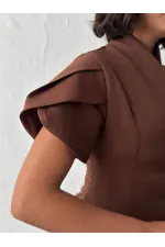 ENSEMBLE DE DÉTAILS À VOLANTS D'ÉPAULE