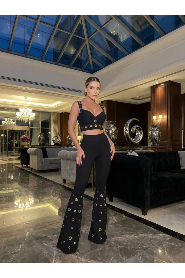 Spanish Flare Eyelet Detail