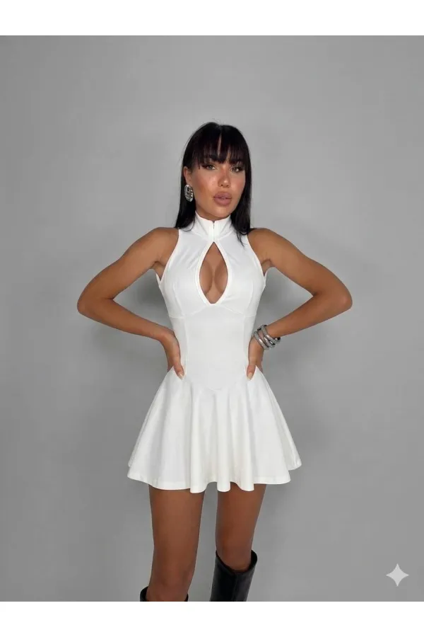 AGRAFLI SIRT DEKOLTELİ