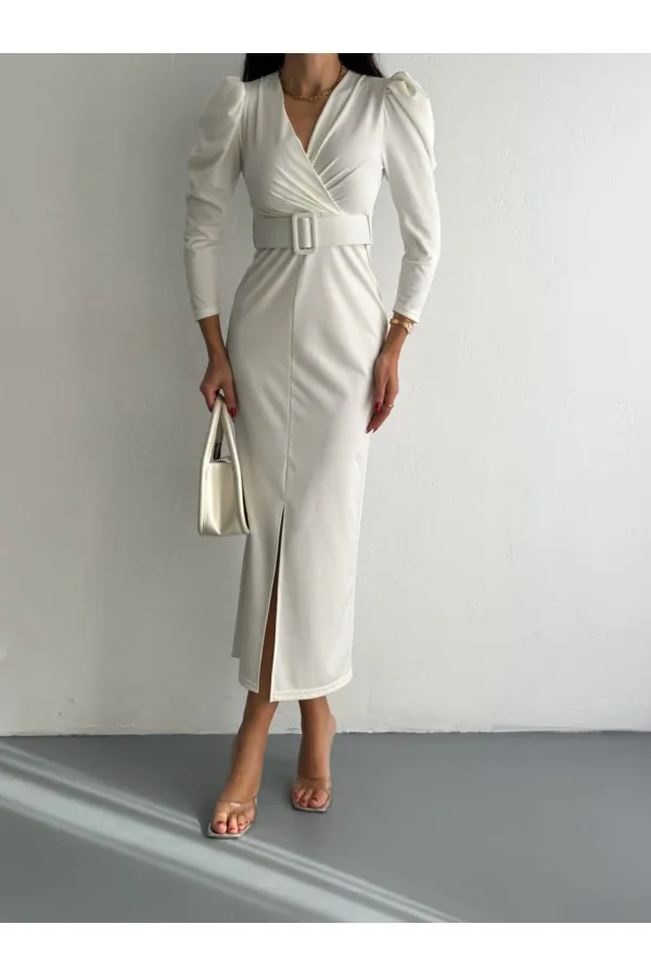 ÖN YIRTMAÇ DETAY ELBİSE