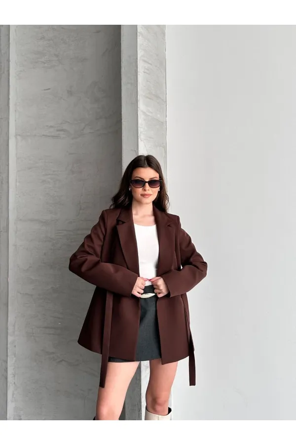 BEL AYARLI KEMERLİ CEKET