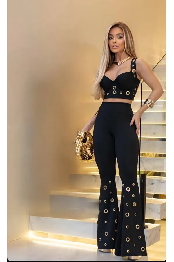 Spanish Flare Eyelet Detail